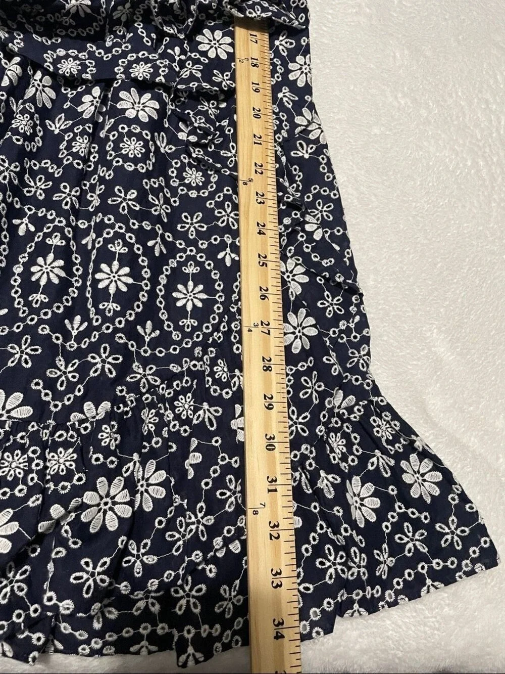 Kate Spade New York Sleeveless Navy and White Floral Eyelet Pattern Dress Sz 0